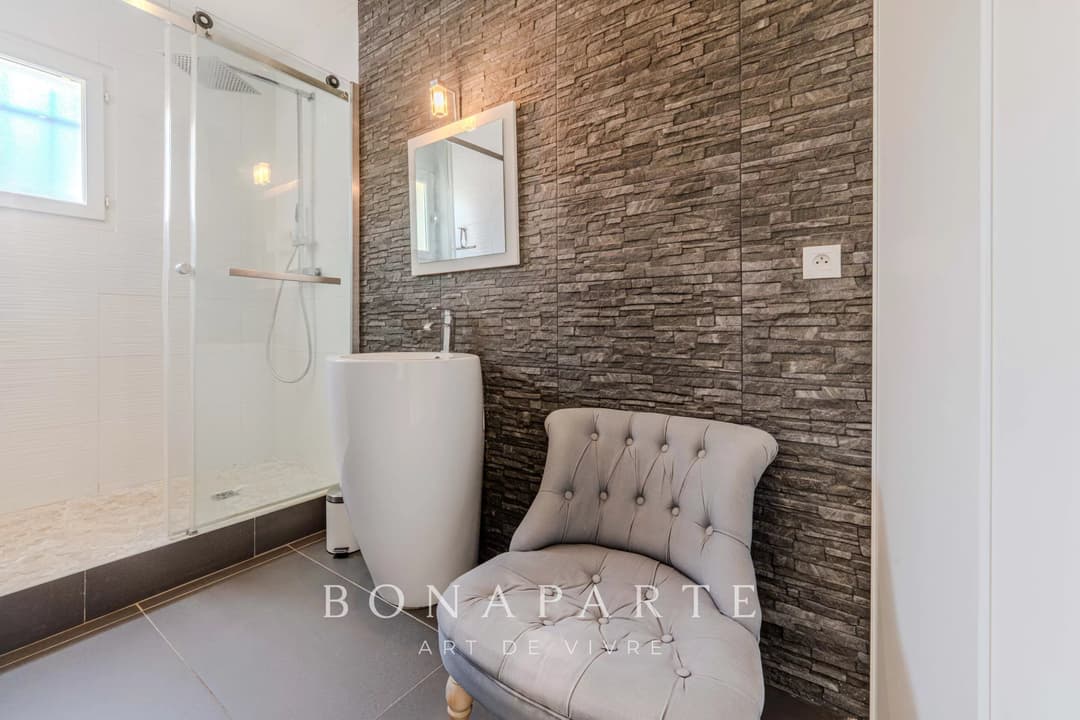 Villa d’architecte confidentielle aux portes de Montpellier - Photo 11