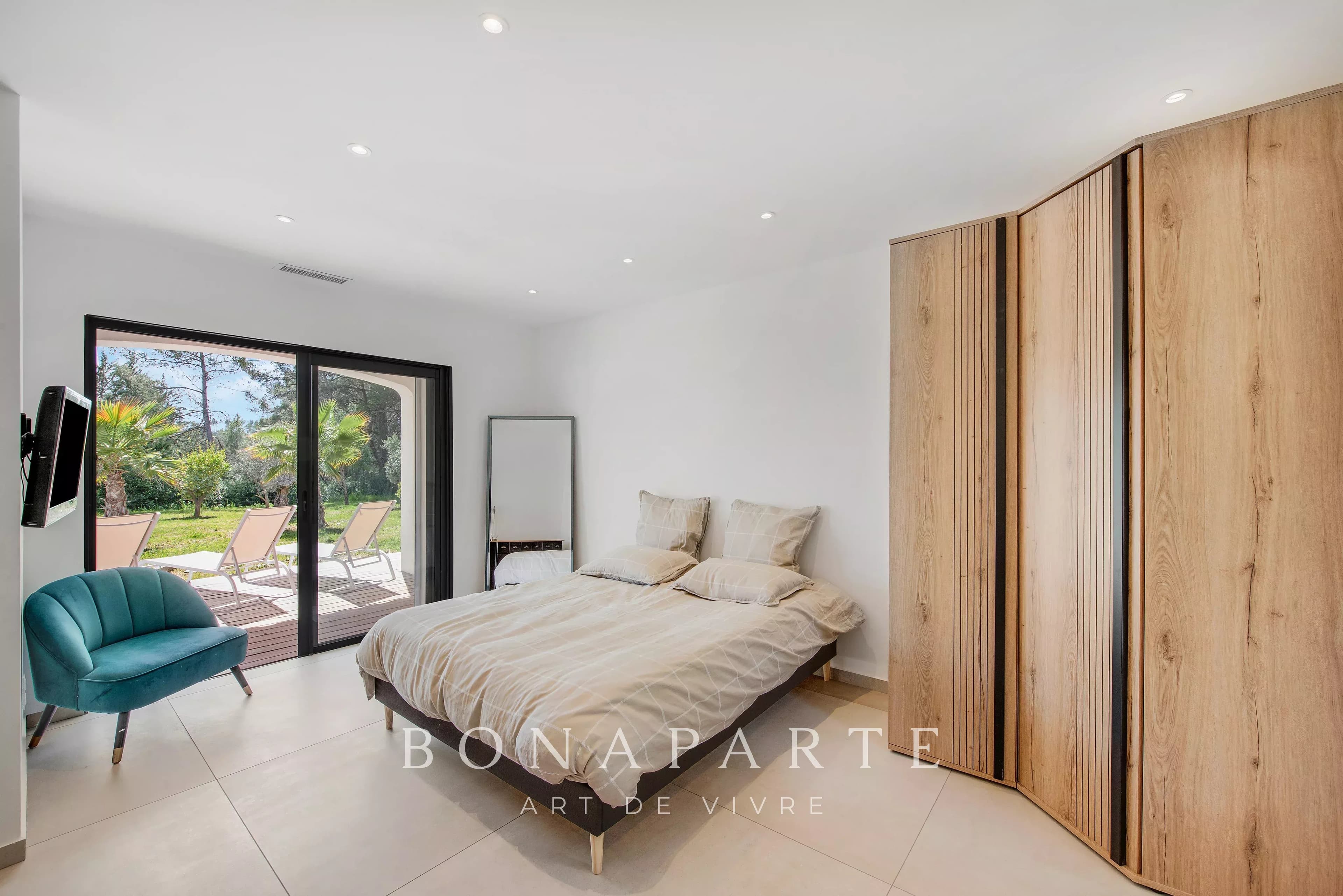 Draguignan - Villa contemporaine d’exception de 250 m² - Photo 11