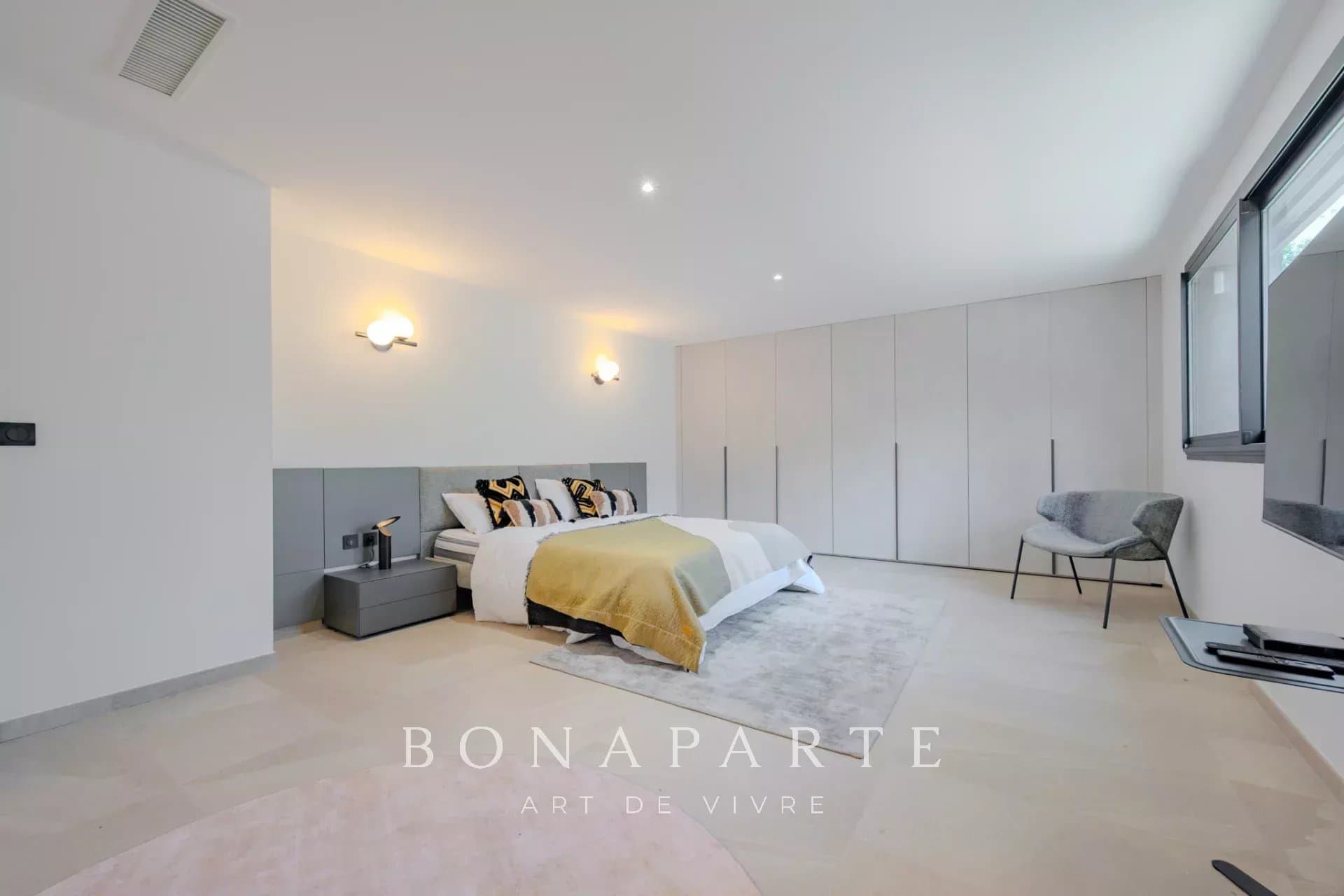 GASSIN - SAINT-TROPEZ Exclusivité : Magnifique villa-appartement en duplex avec très belle vue mer - Photo 30