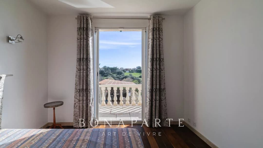 Villa avec vue golf – 160 m² – Piscine – Sous-sol 182 m² - Photo 8