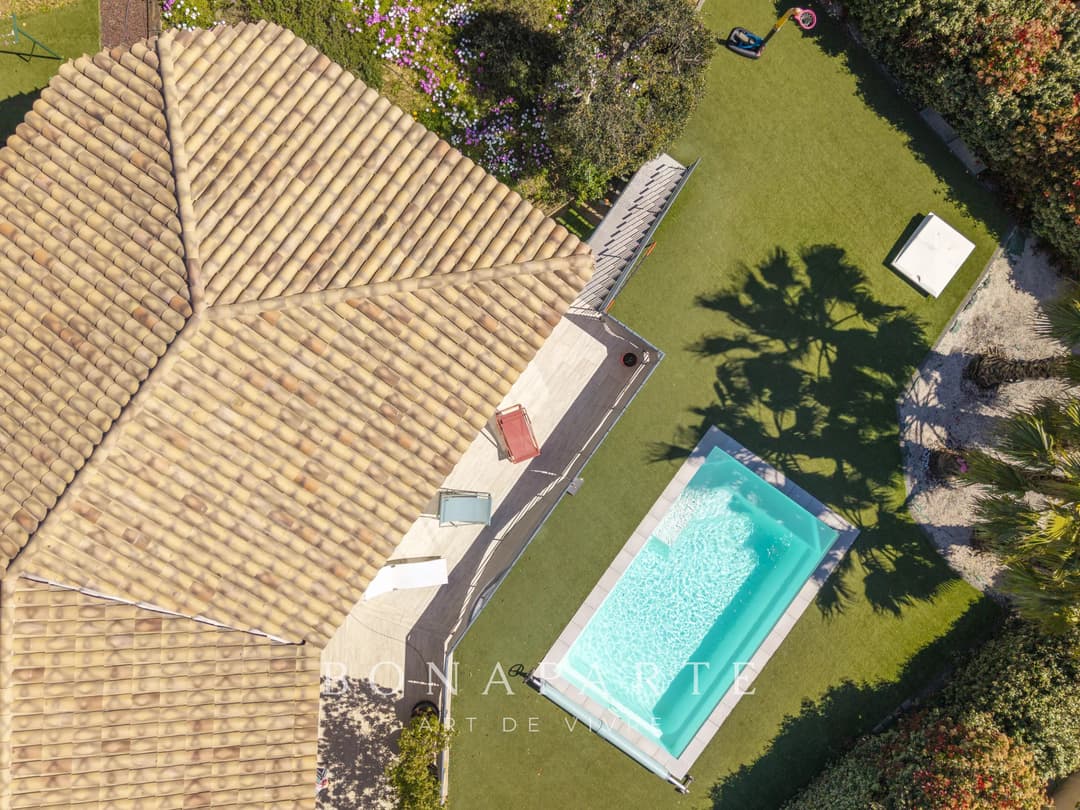 SAINT-AYGULF - Villa récente avec appartement indépendant - Photo 15