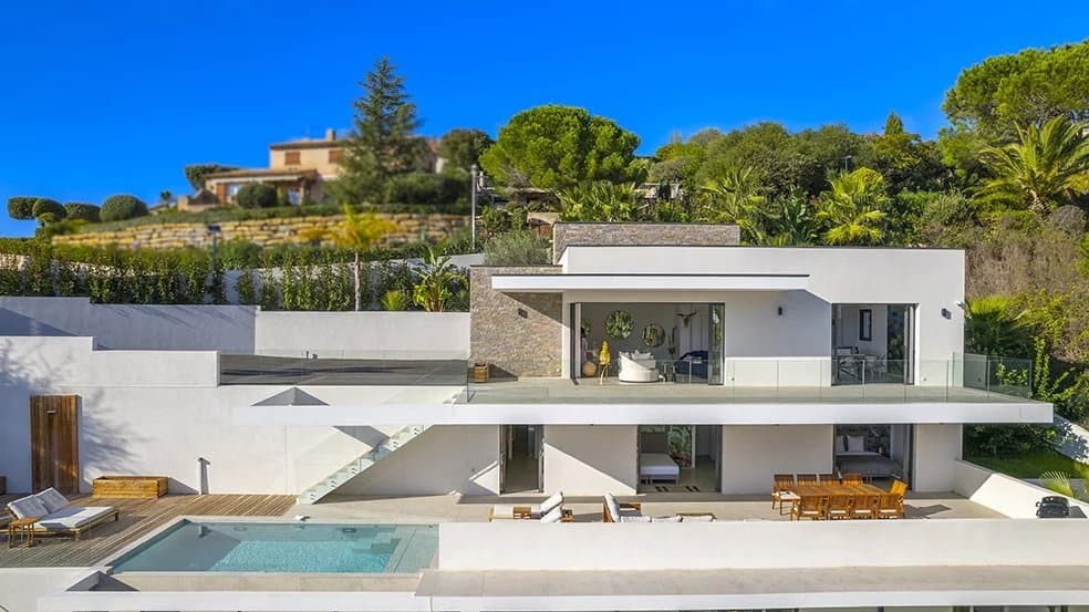 SAINTE-MAXIME - VILLA D'EXCEPTION AVEC PISCINE - Photo 3