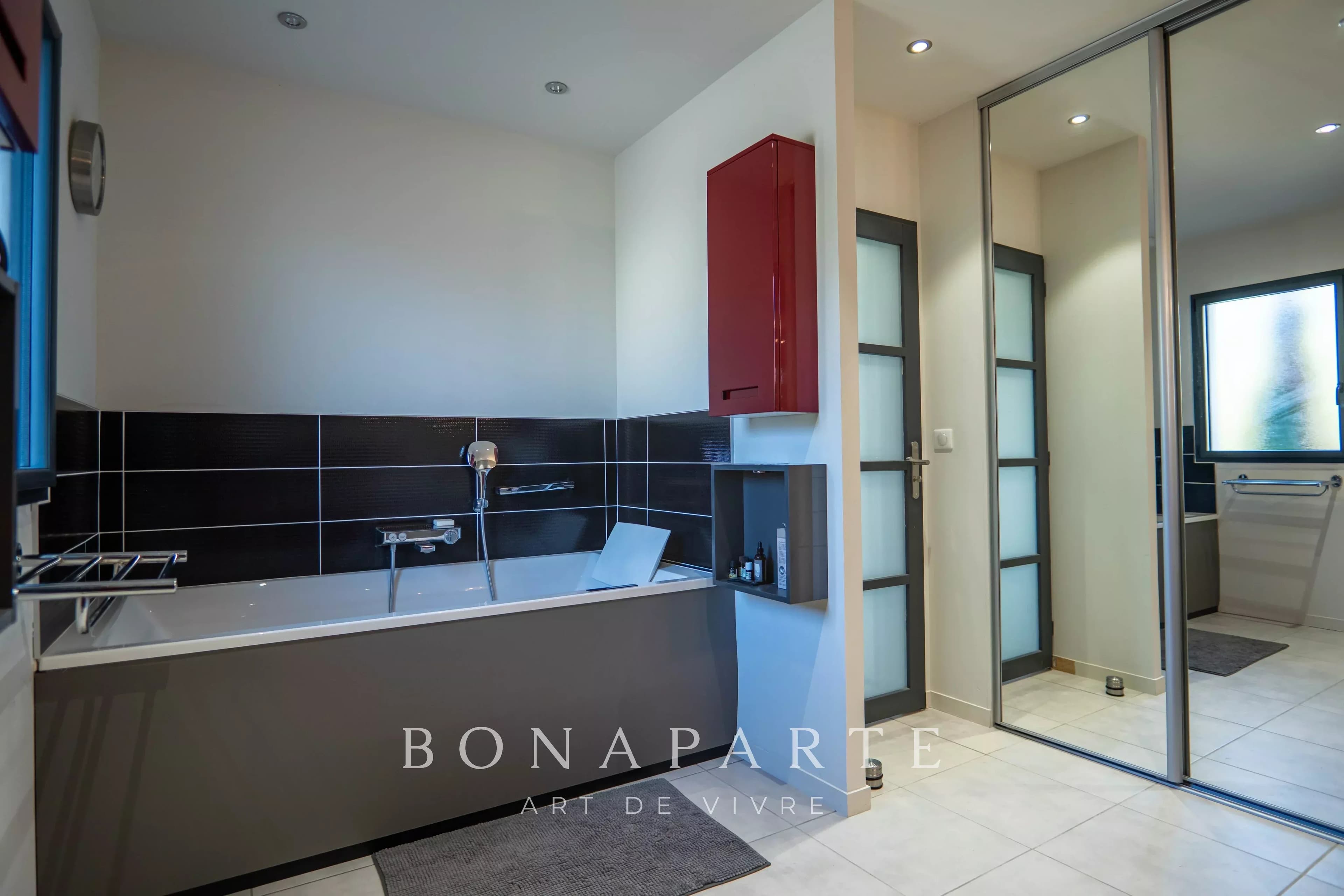 PAU Nord / Serres-Castet – Villa contemporaine 317 m² – Vue Pyrénées panoramique - Photo 15