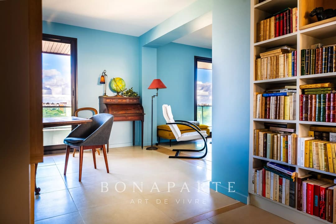 NIORT CENTRE- APPARTEMENT D'EXCEPTION - 4 CHAMBRES – DERNIER ETAGE AVEC ASCENSEUR - Photo 13