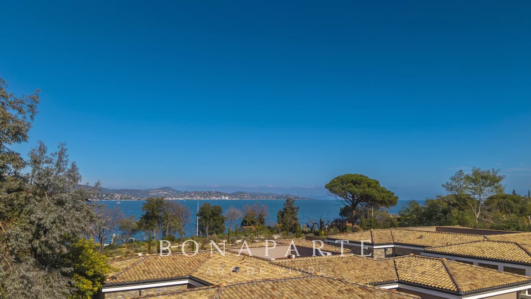 EXCLUSIVITE : Magnifique "villa appartement" en duplex avec tres belle vue mer - Photo 5