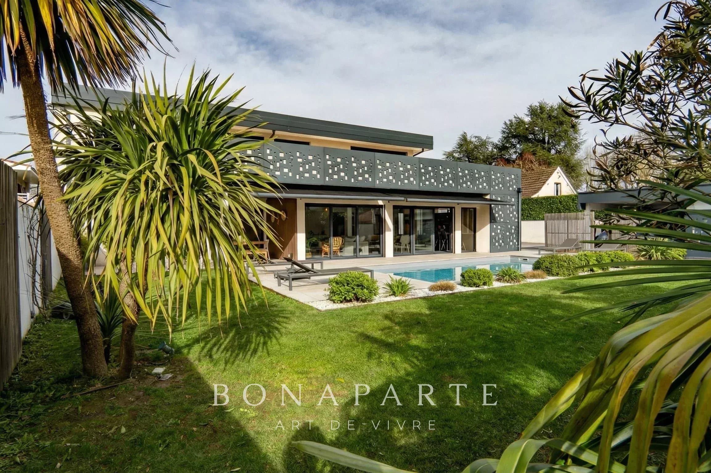 HAUT D'IDRON - VILLA CONTEMPORAINE - PRESTATIONS HAUT DE GAMME - Photo 1