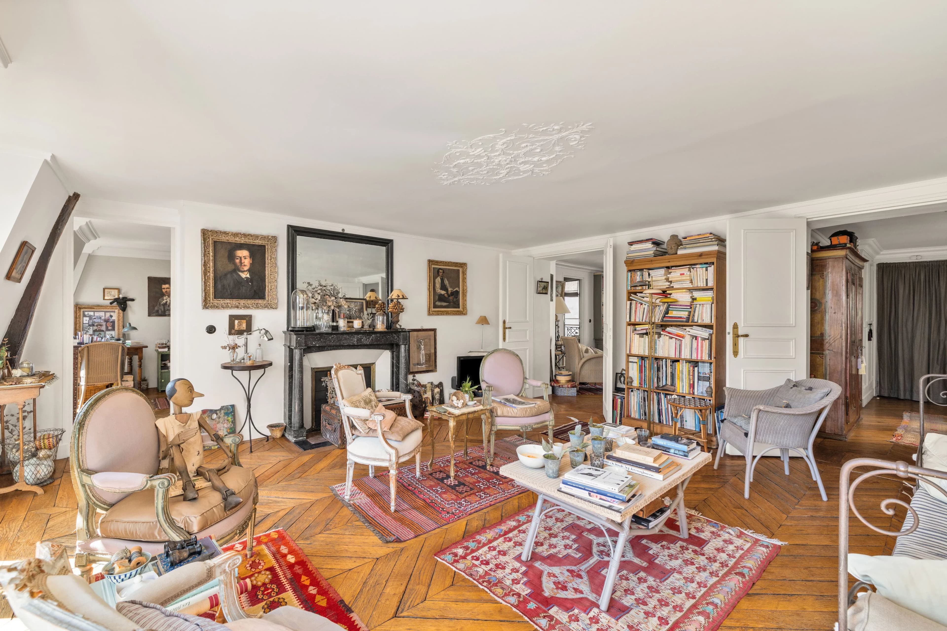Paris 8ᵉ – Madeleine | Appartement 5 pièces avec balcon - Photo 6