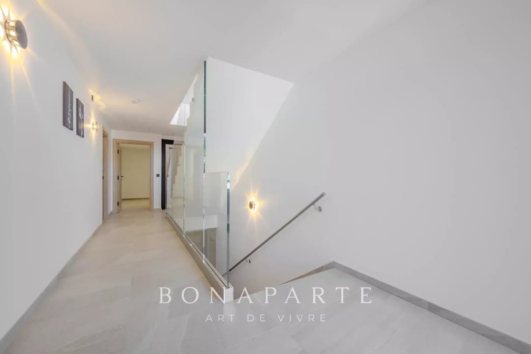 EXCLUSIVITE : Magnifique "villa appartement" en duplex avec très belle vue mer - Photo 27