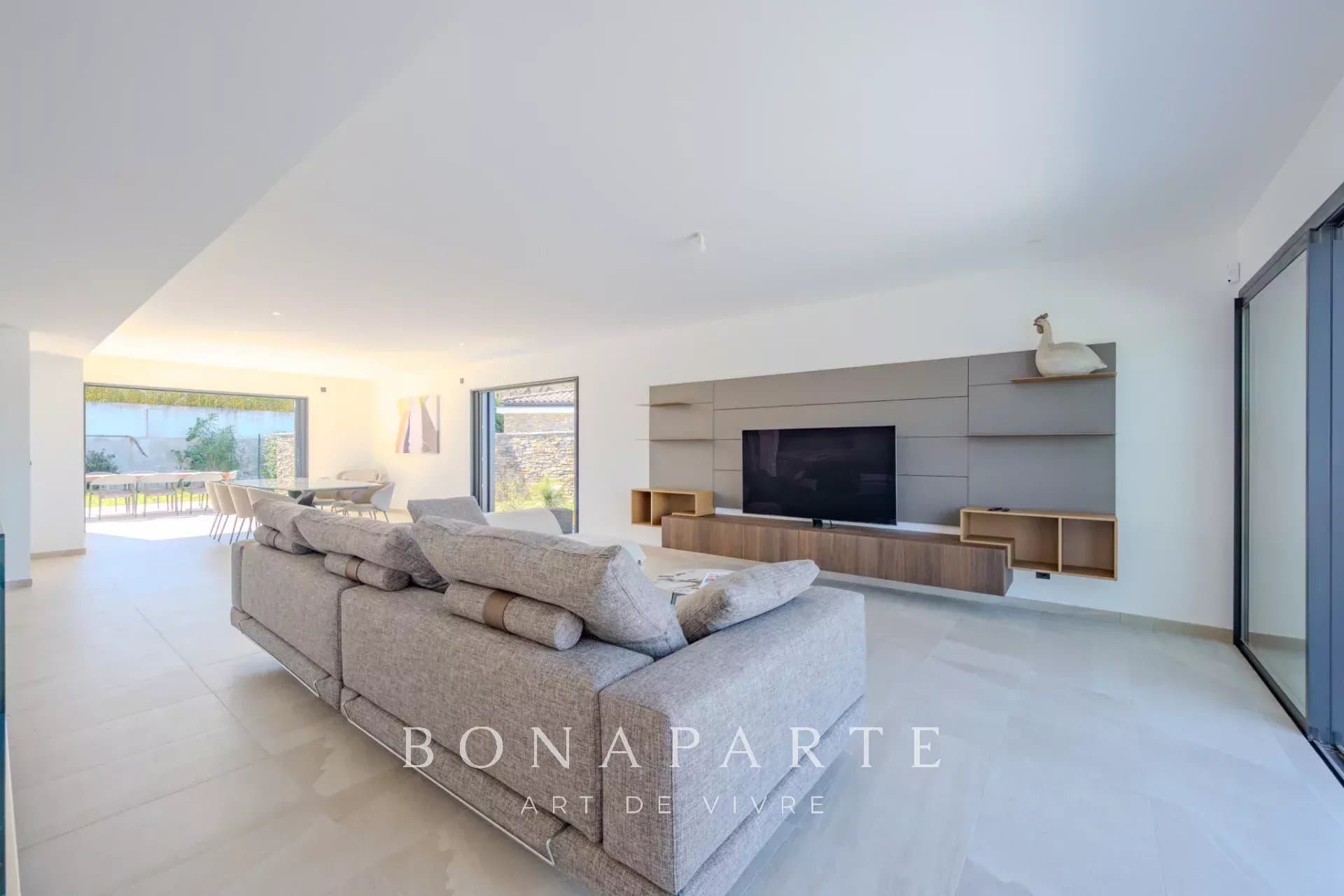 SAINT-TROPEZ GASSIN Exclusivité : Superbe villa-appartement en duplex avec vue mer exceptionnelle - Photo 13
