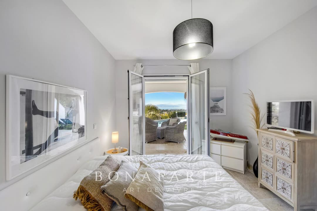 EXCLUSIVITE : Villa vue mer panoramique - Photo 12