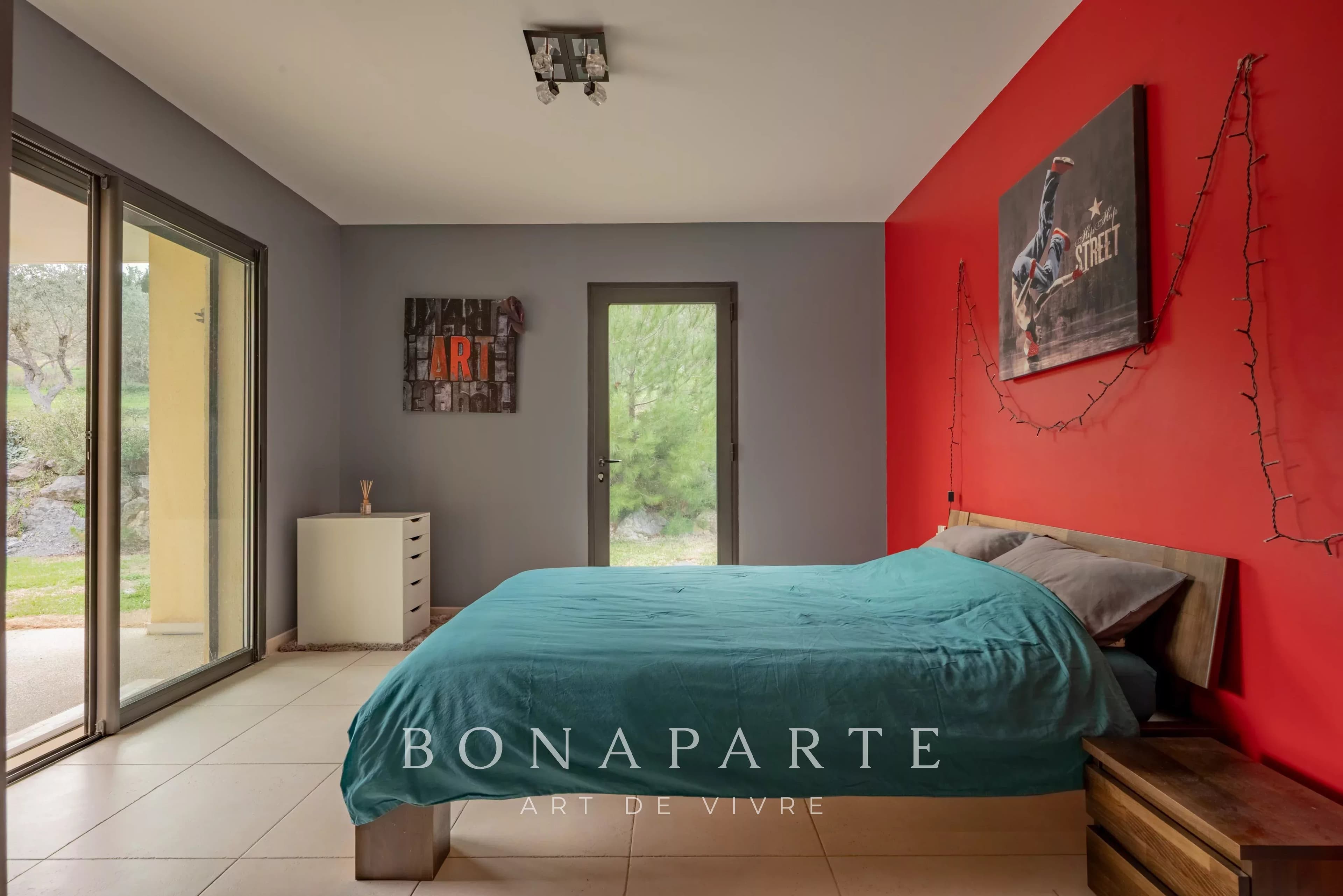 AIX-EN-PROVENCE - VILLA DE 225M² HABITABLES AVEC PISCINE ET PARC D'UN HECTARE - DPE A - Photo 6