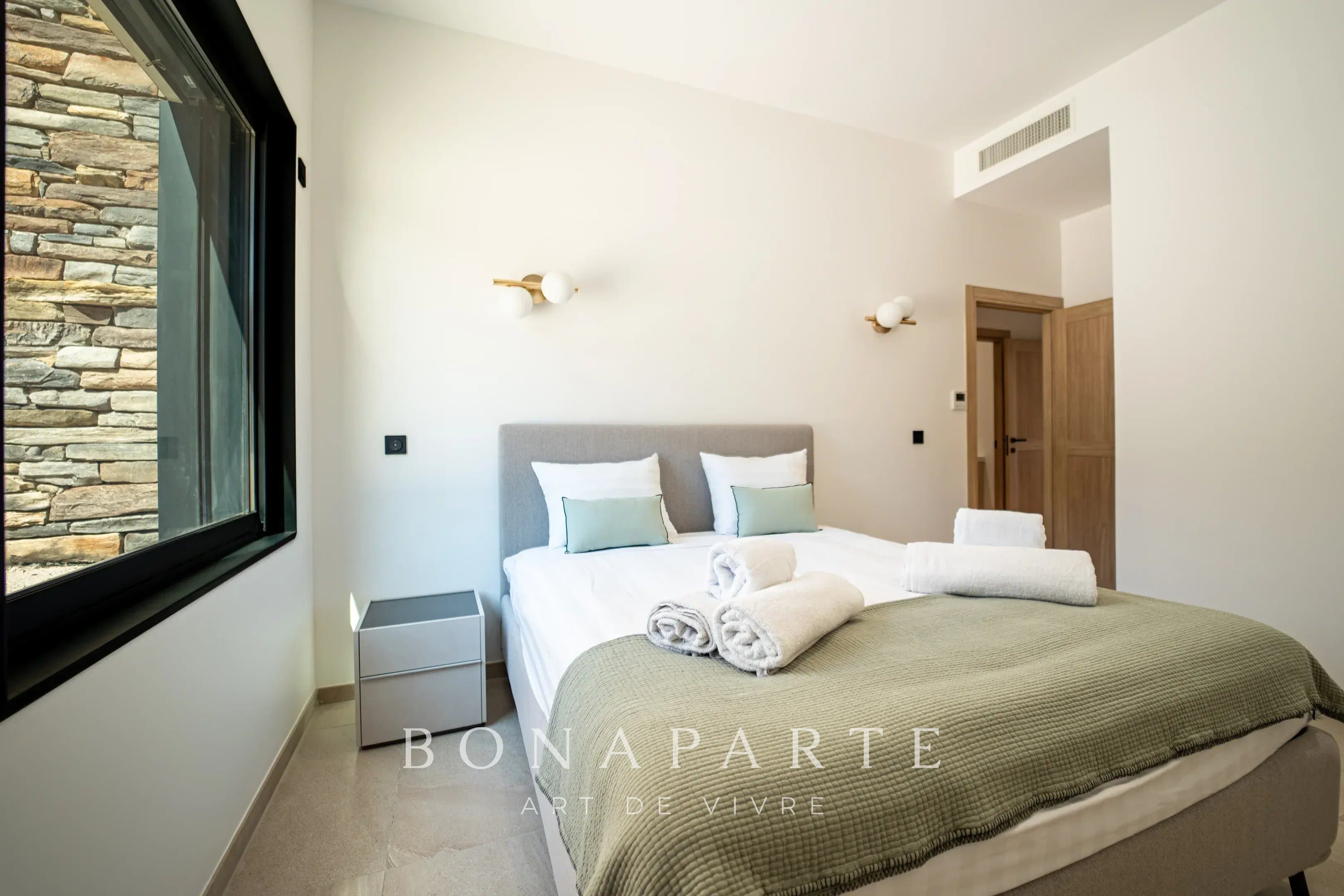 GASSIN - Superbe appartement contemporain avec piscine - Photo 11