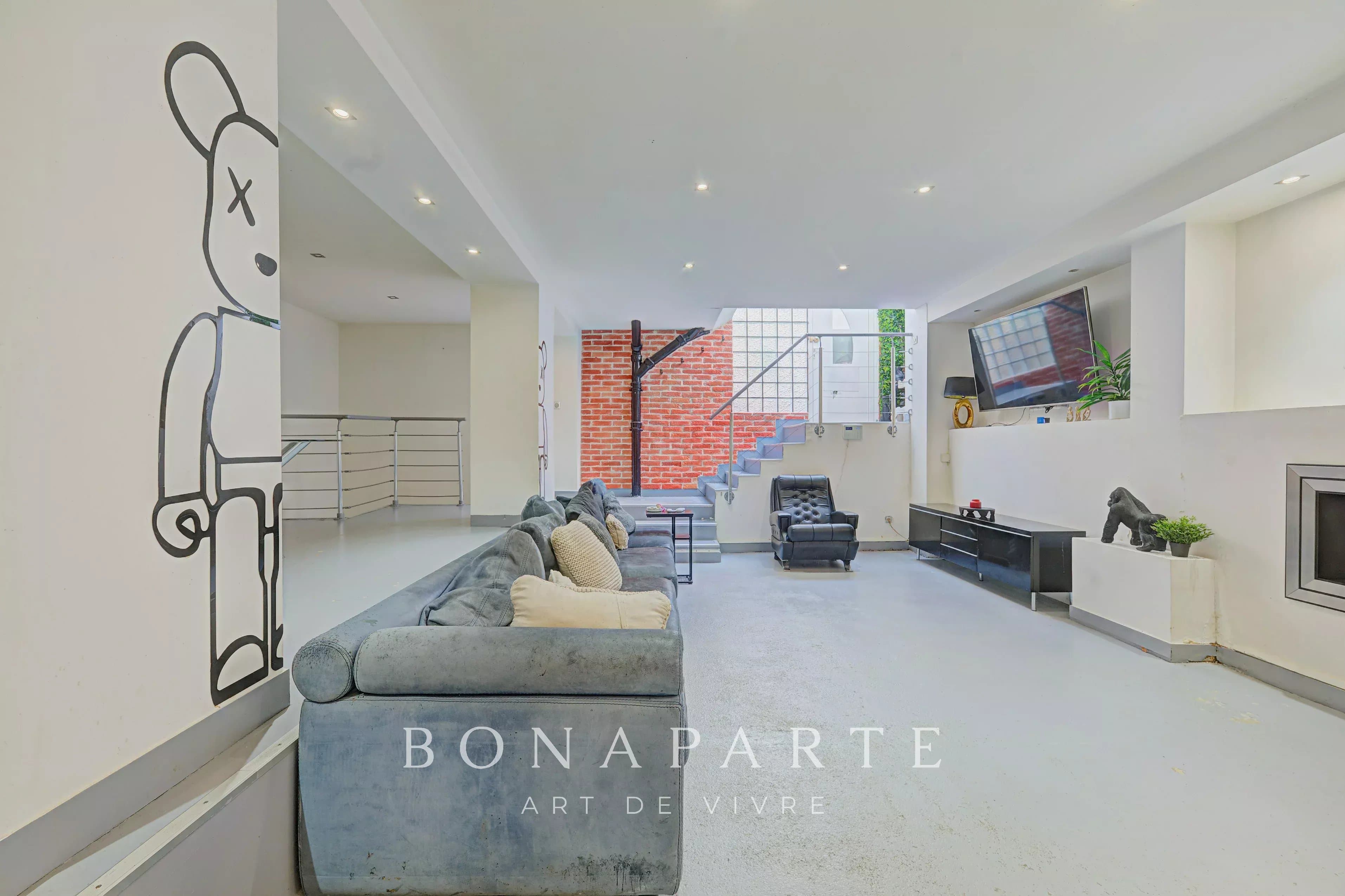 ASNIÈRES-SUR-SEINE – LOCAL D’ACTIVITÉ DE 158,40 M² AVEC GARAGE ET CAVE - Photo 2