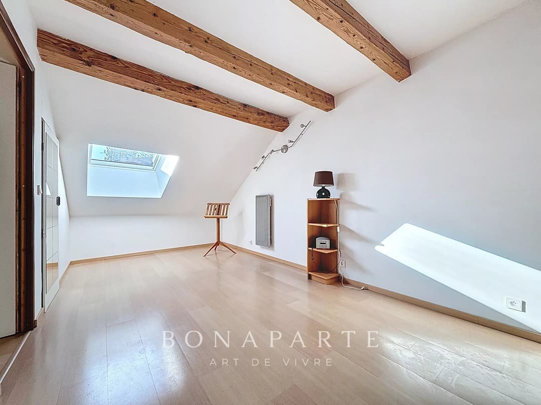 Gex - Appartement de caractère de 192 m² et 246 m² au sol - Photo 13