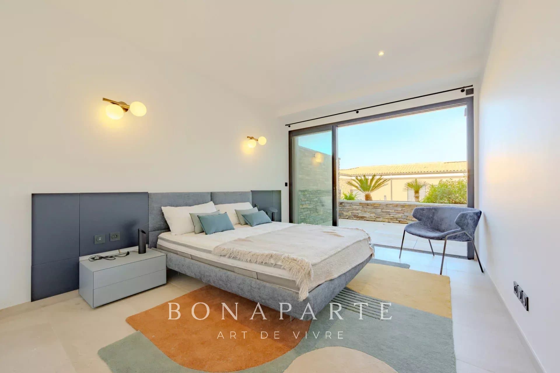 GASSIN - SAINT-TROPEZ Exclusivité : Magnifique villa-appartement en duplex avec très belle vue mer - Photo 22