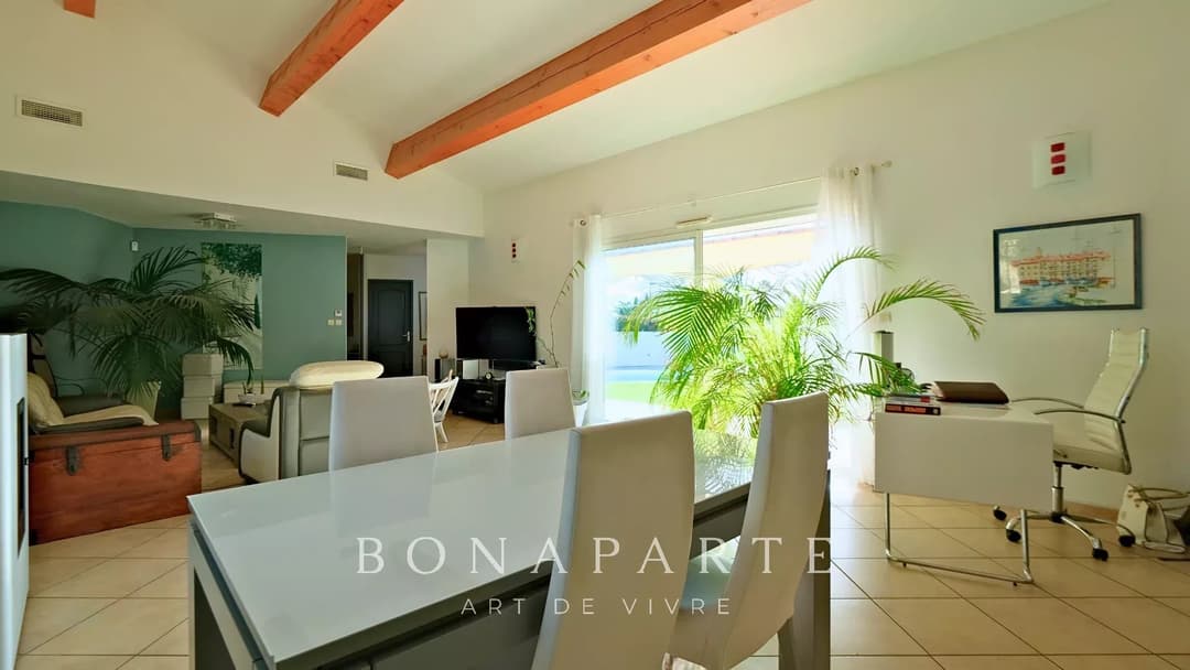 Maison plain-pied avec piscine et grand jardin à Sérignan – Un cadre de vie privilégié - Photo 6