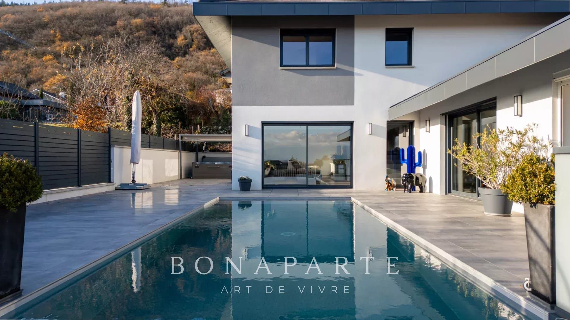 Divonne-les-Bains - Magnifique villa contemporaine avec piscine et vue Mont-Blanc - Photo 3