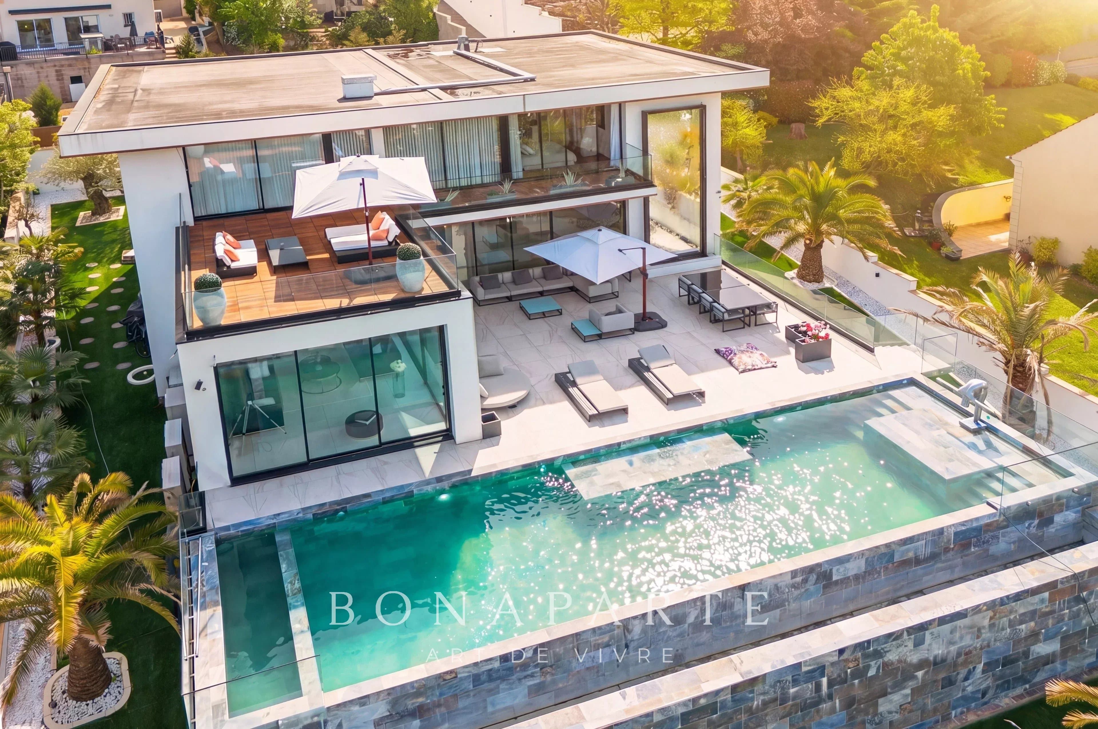 Maison d’exception 561 m² avec piscine intérieure, piscine à débordement et prestations haut de gamme - Photo 31