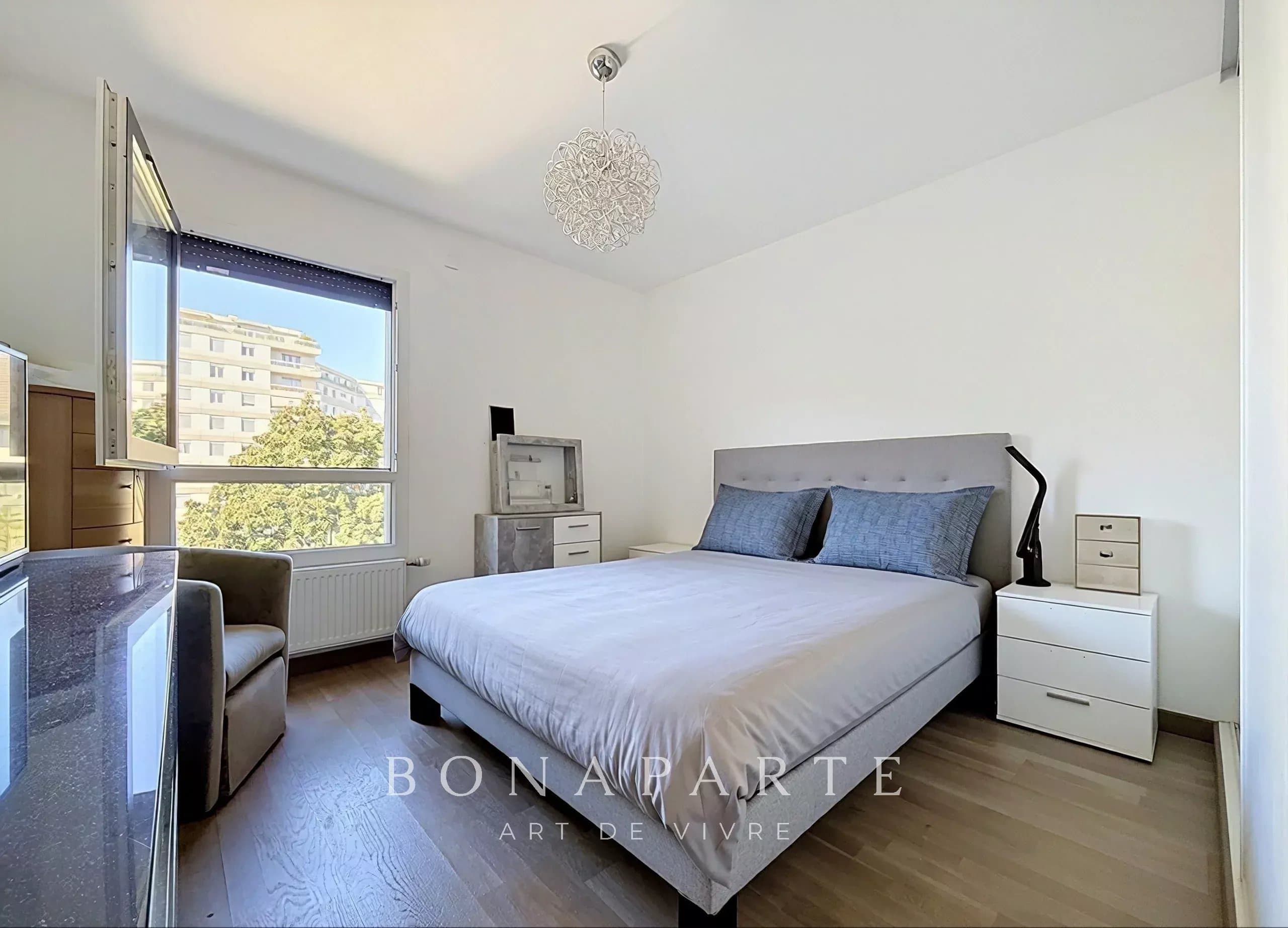 FERNEY-VOLTAIRE - Appartement centre-ville - Photo 5