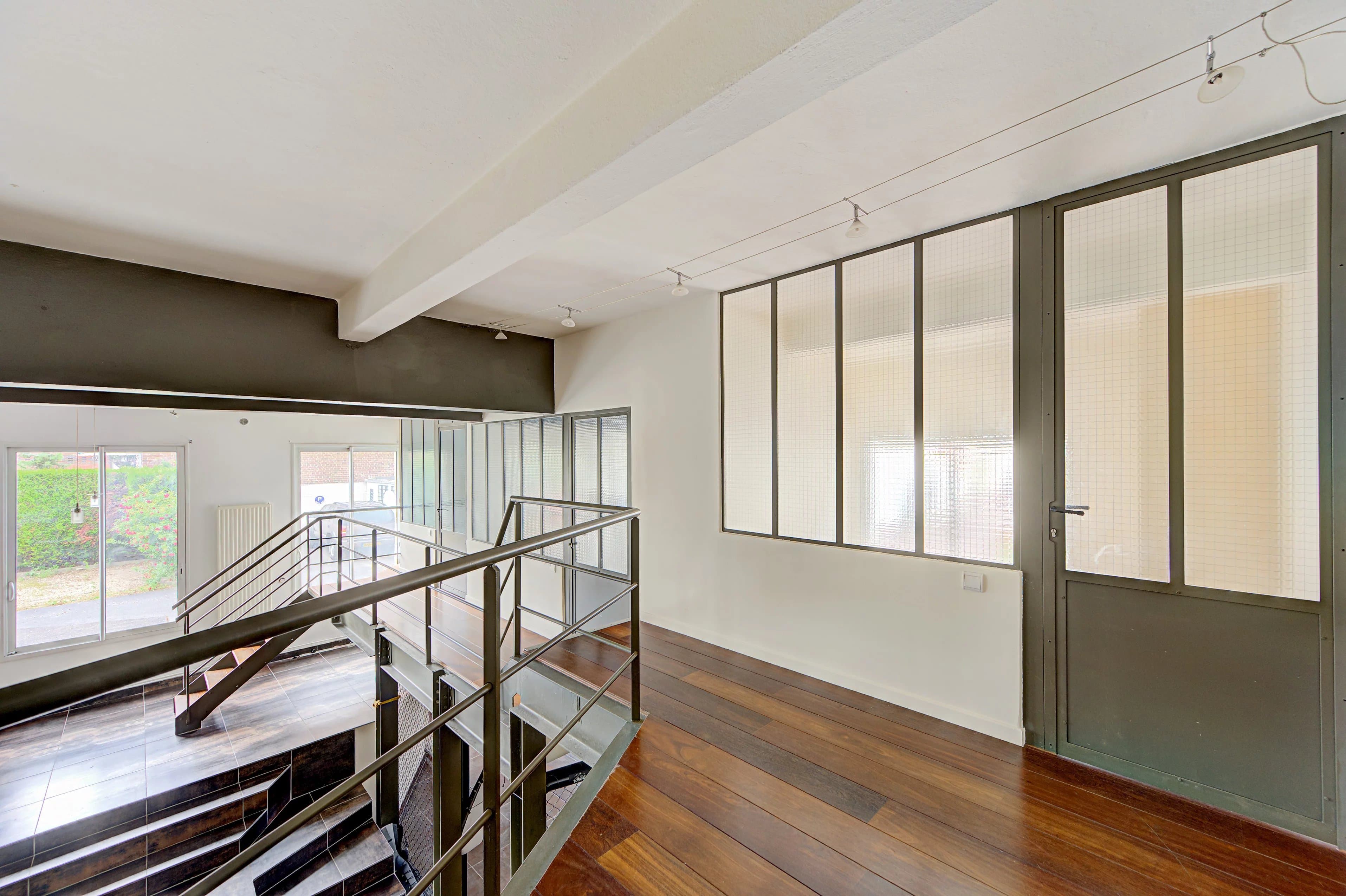 COLOMBES gare - Loft de 205 m² | Terrasse privative | Double parking - Photo 10