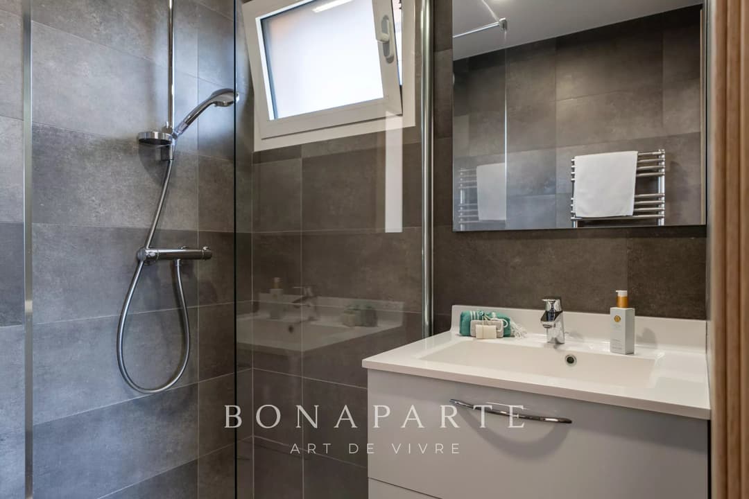 Annecy-le-Vieux - T4 dernier étage, terrasse, dans copropriété de standing, au calme absolu - Photo 8