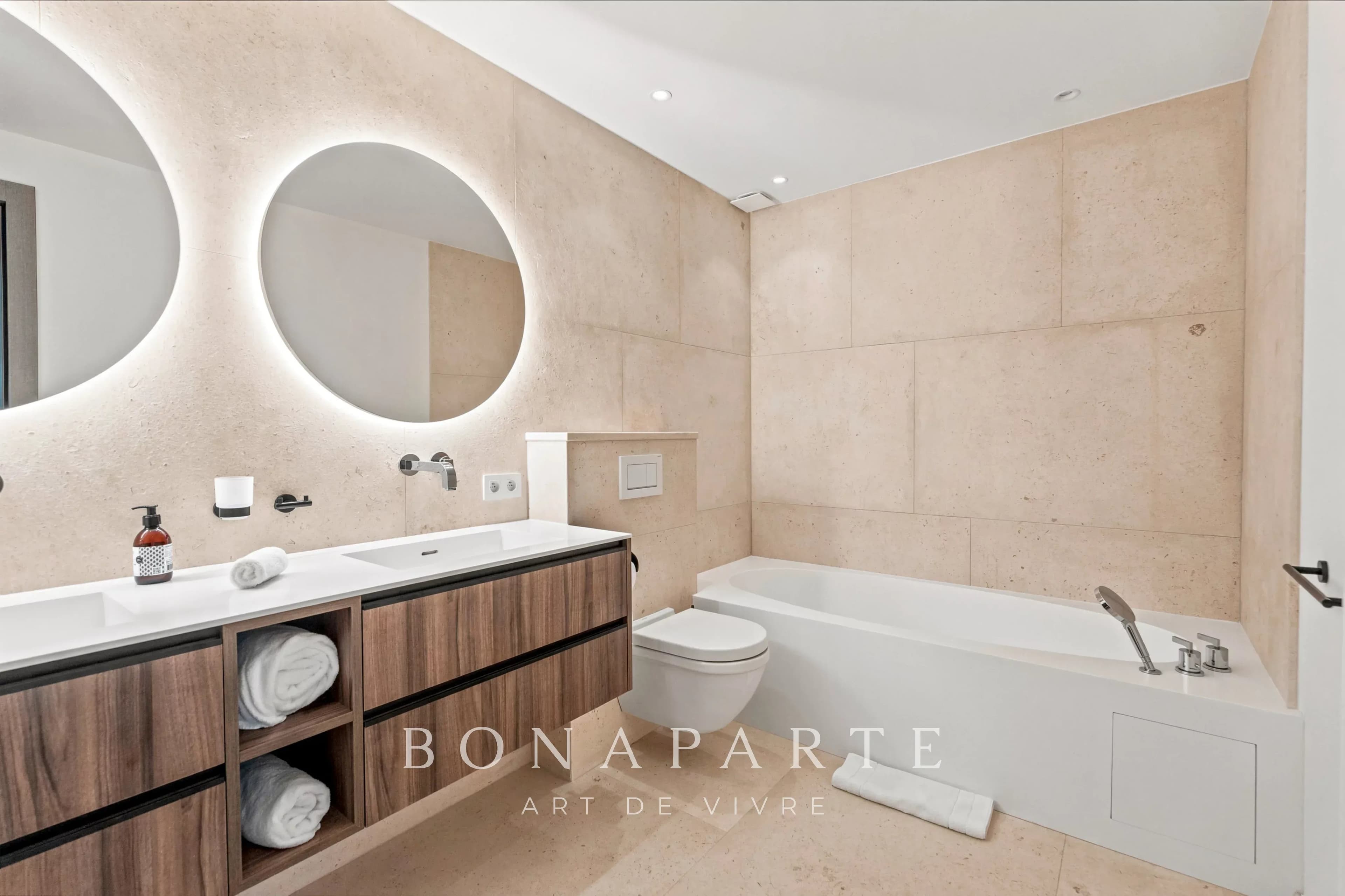 SAINT-TROPEZ – VILLA CONTEMPORAINE D’EXCEPTION - Photo 15