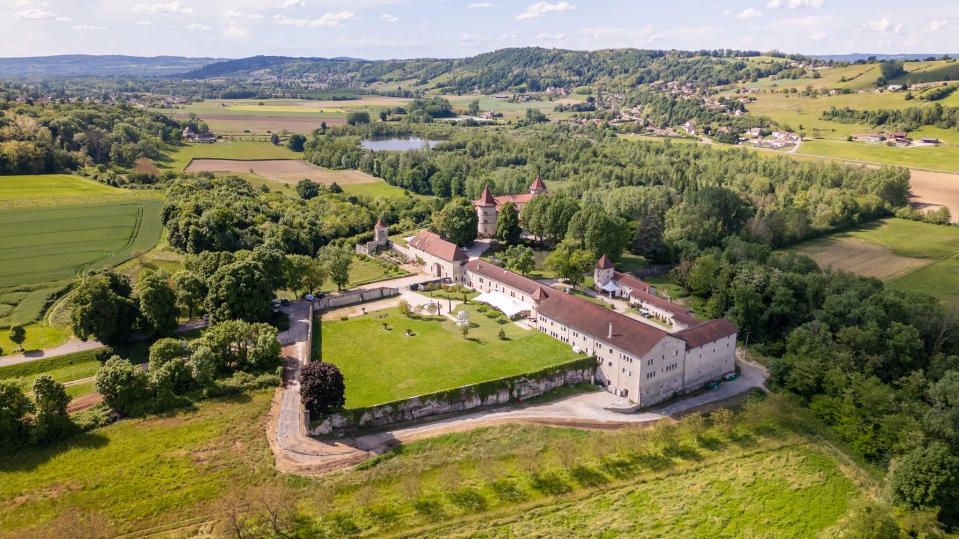CHÂTEAU D’EXCEPTION – DOMAINE HÔTELIER 4★ & ÉVÉNEMENTIEL - Photo 60