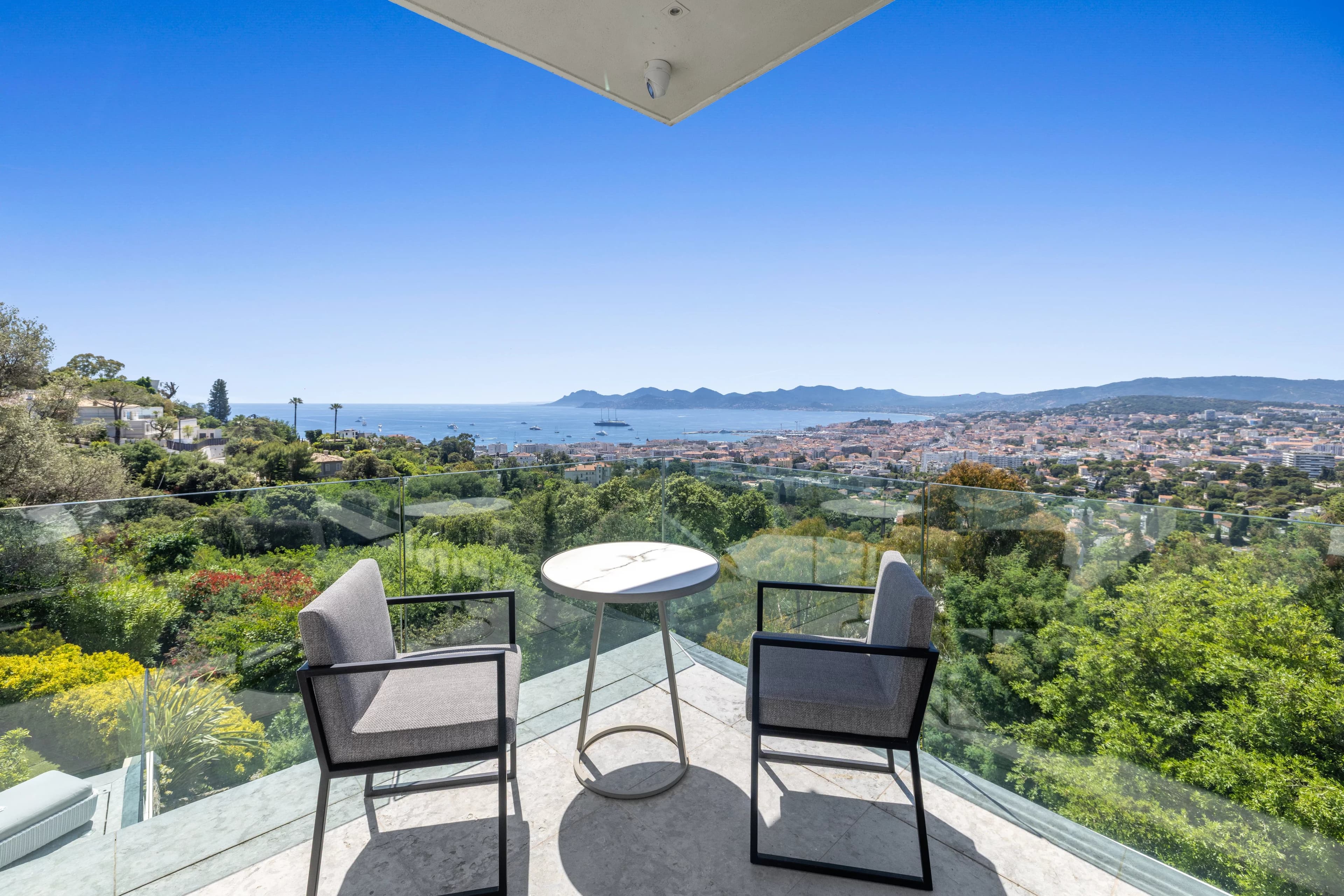 Cannes  Californie – Villa contemporaine avec vue mer panoramique - Photo 12