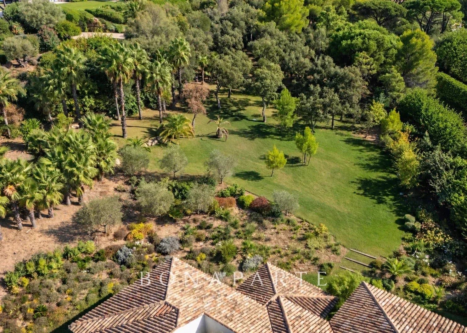 SAINT-TROPEZ – VILLA CONTEMPORAINE D’EXCEPTION - Photo 23