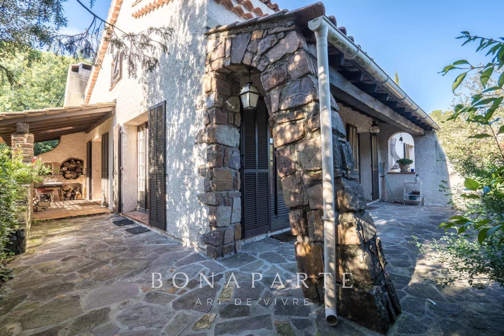 Villa - 155 m² - à rénover - Photo 1