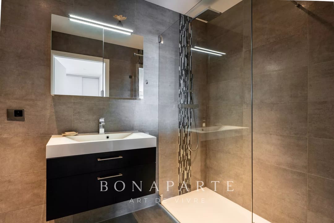 Divonne-les-Bains - Appartement d’exception avec vue sur les Alpes - Photo 6