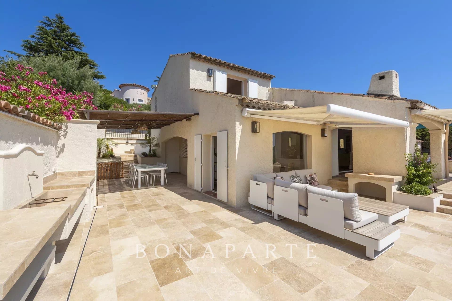 Belle villa provençale vue mer de 193m², avec 5 chambres et piscine - Photo 5