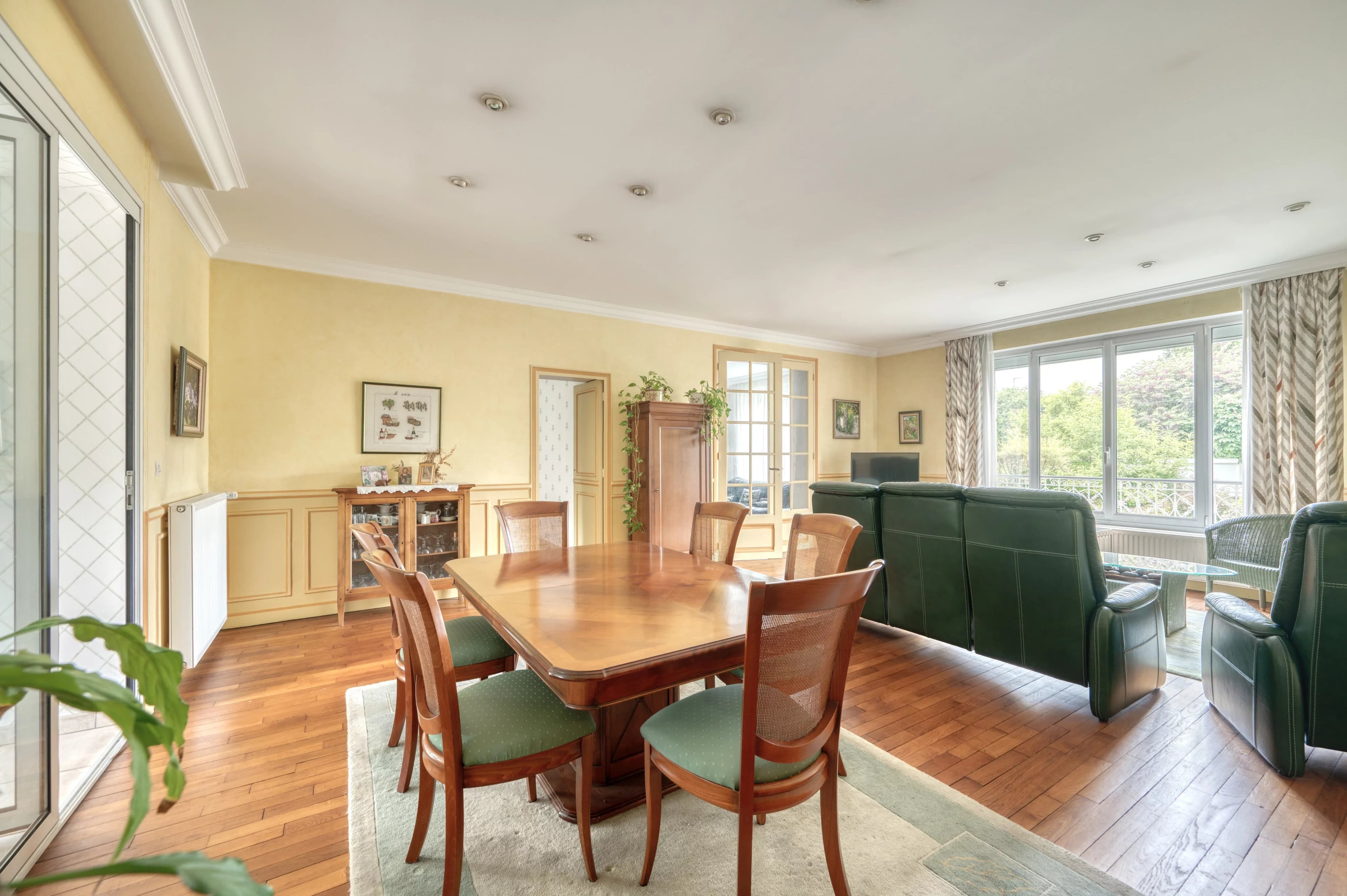 Maison de maître en meulière – 264 m² – Parc arboré de 1 440 m² à 40 min de Paris - Photo 9