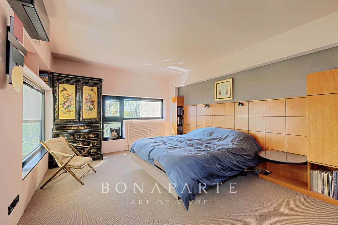 Maison d’architecte – 316 m² habitables – Dépendance indépendante – Piscine intérieure – Sous-sol total – Jardin paysagé de 800 m² - Photo 15