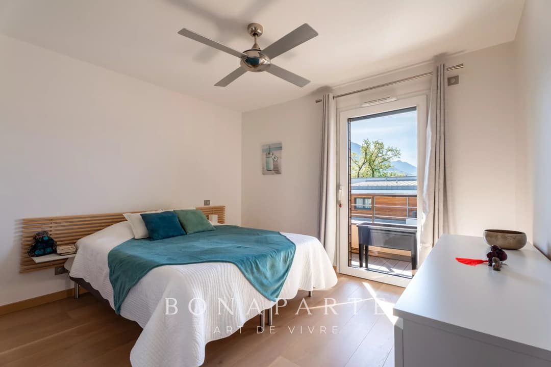 Annecy-le-Vieux - T4 dernier étage, terrasse, dans copropriété de standing, au calme absolu - Photo 6