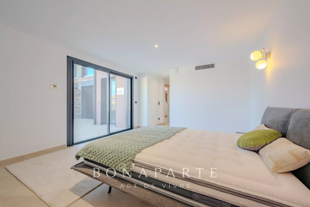 EXCLUSIVITE : Magnifique "villa appartement" en duplex avec tres belle vue mer - Photo 26