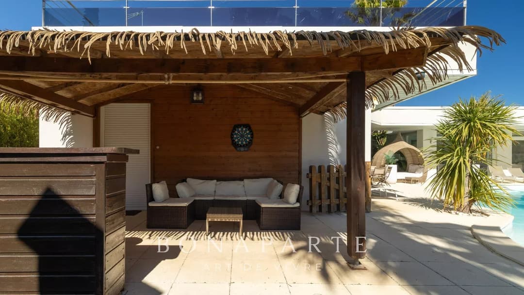 Villa contemporaine d’exception à quelques pas de la mer – Élégance, volumes et art de vivre méditerranéen - Photo 4