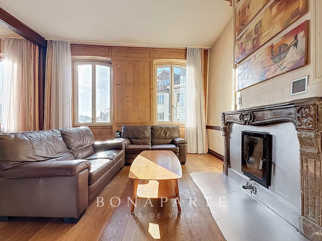 Gex - Appartement de caractère de 192 m² et 246 m² au sol - Photo 5