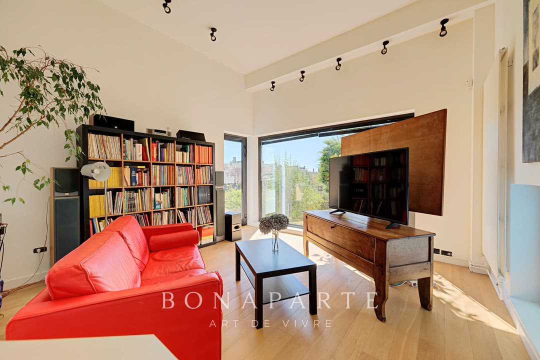 Maison d’architecte – 316 m² habitables – Dépendance indépendante – Piscine intérieure – Sous-sol total – Jardin paysagé de 800 m² - Photo 21