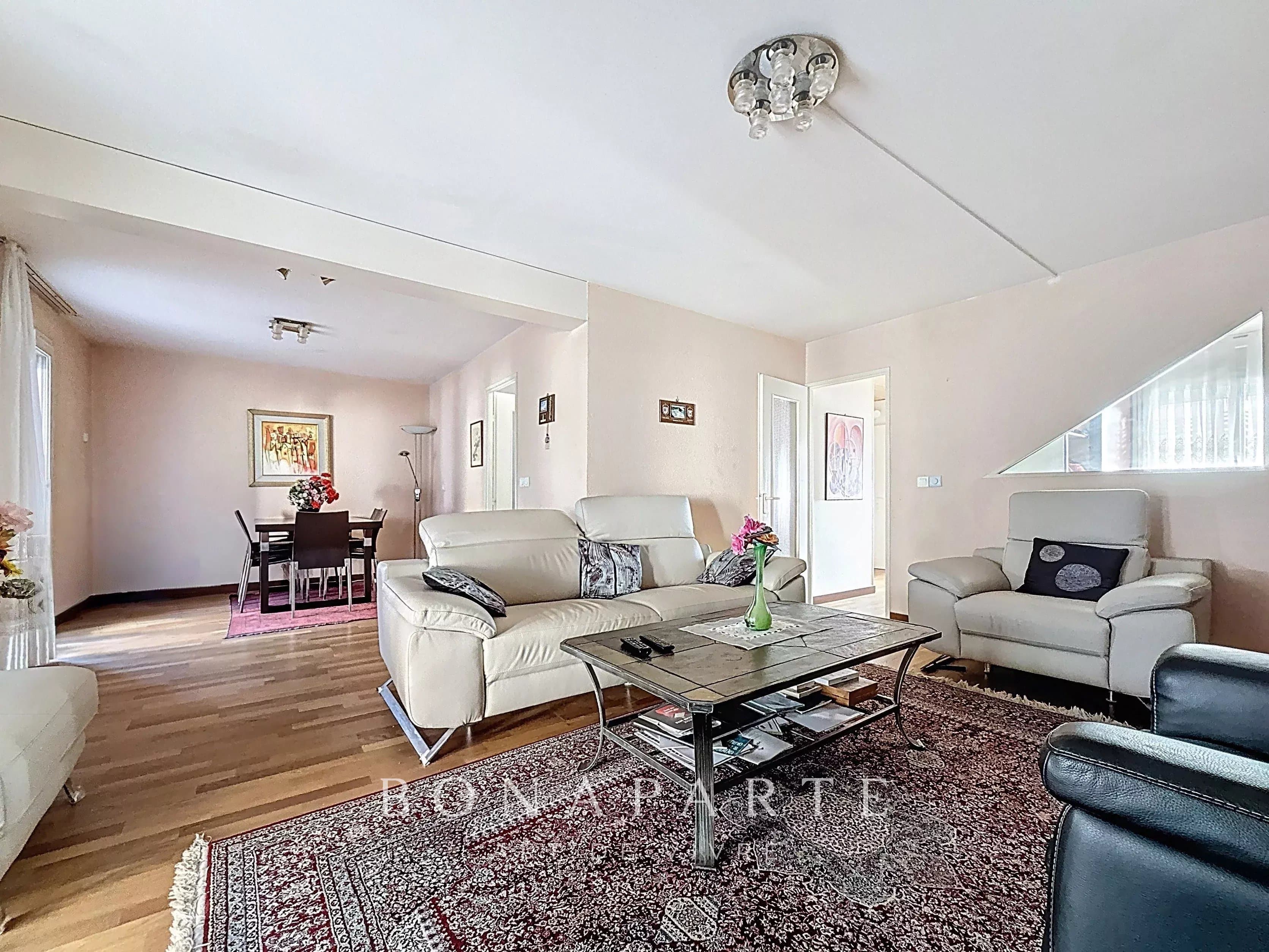 Échenevex - Maison familiale avec jardin - Photo 7