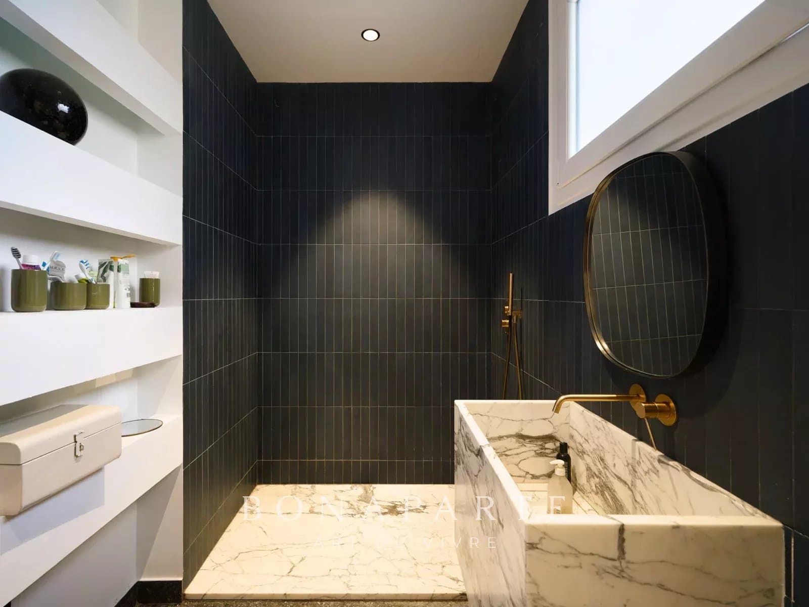 EXCLUSIVITE : VIVRE DANS UNE DEMEURE BELLE ÉPOQUE – APPARTEMENT T3 AVEC JARDIN PRIVATIF ET GARAGE - Photo 13