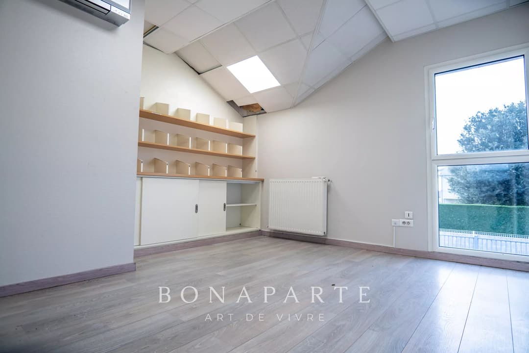 MEILLON – Locaux professionnels avec entrepôt et bureaux – 625 m² - Photo 5