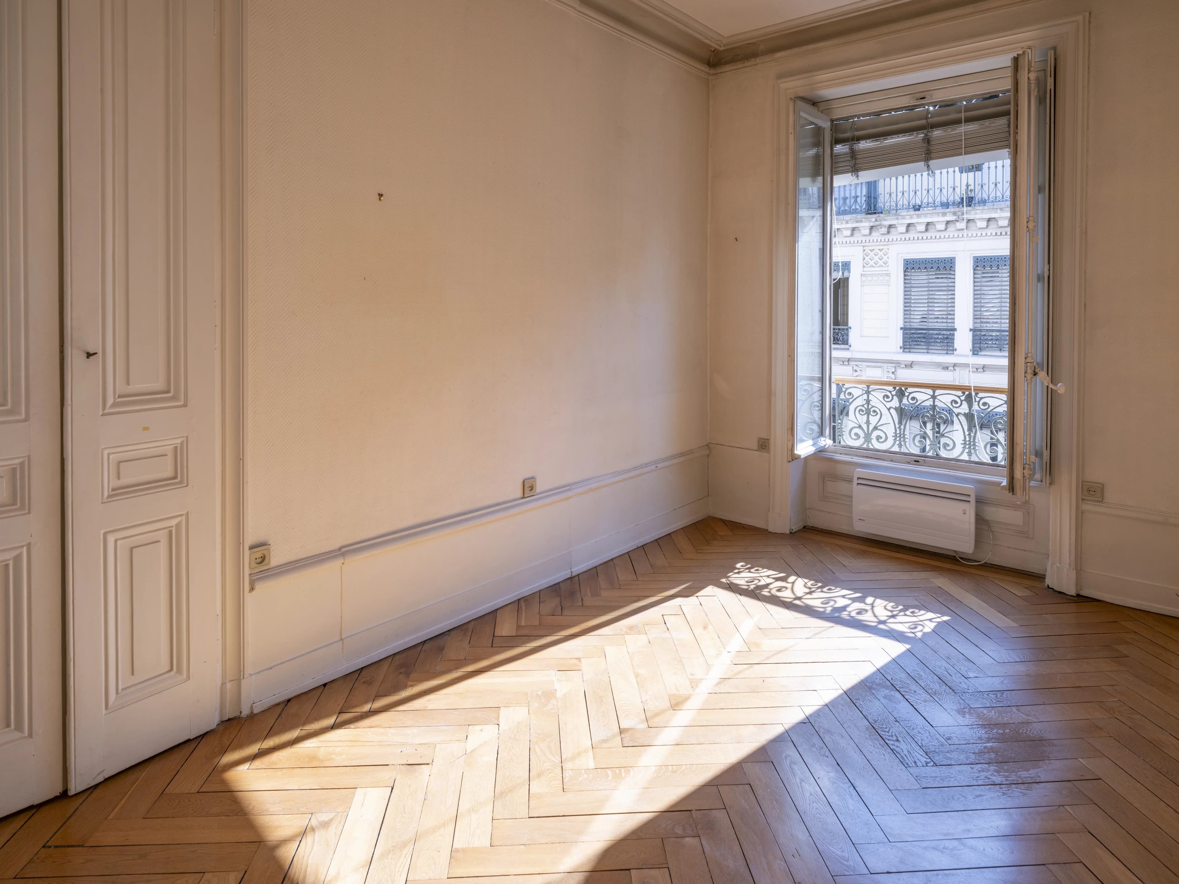 APPARTEMENT BOURGEOIS - LYON 6 - 131m² - EXPOSITION SUD et EST - Photo 13