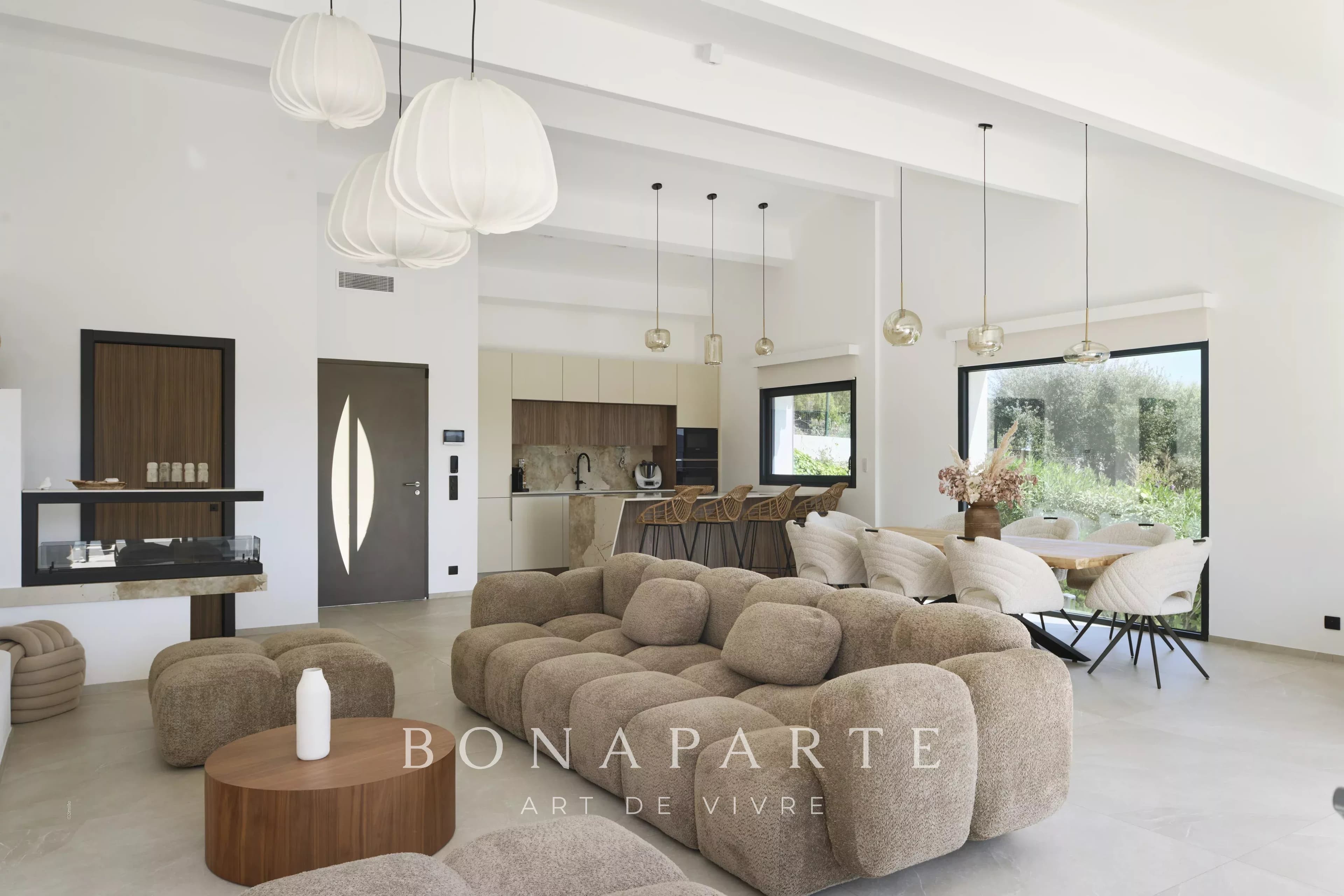 LES ISSAMBRES : Villa contemporaine d’exception – 257 m² habitables – Vue mer panoramique - Photo 6