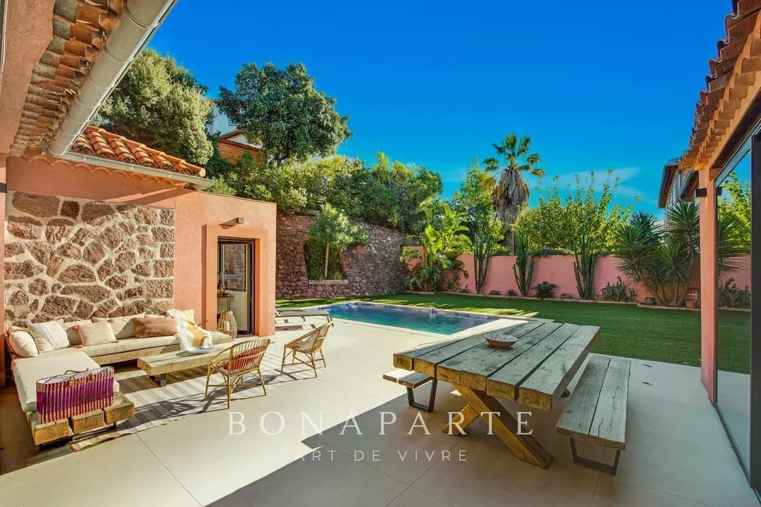 EXCLUSIF  SAINT RAPHAEL / PLATEAU NOTRE DAME - VILLA RENOVEE - Photo 8