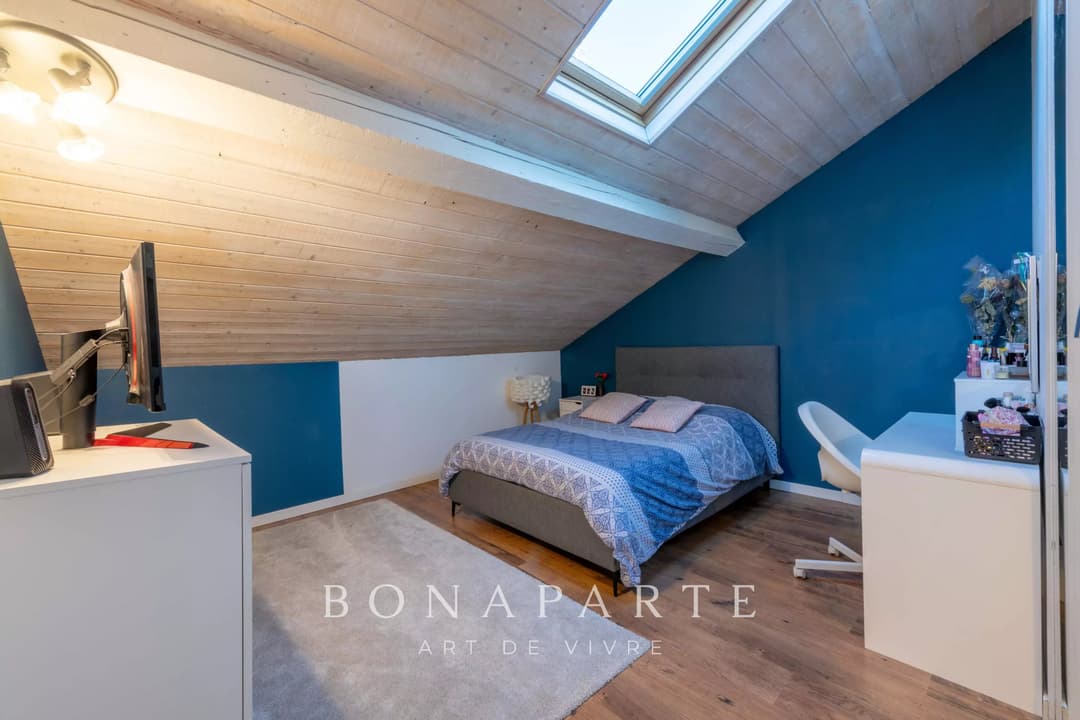 ROANNE - BEL APPARTEMENT LUMINEUX / 3 CHAMBRES - TERRASSE ET CAVE - Photo 9