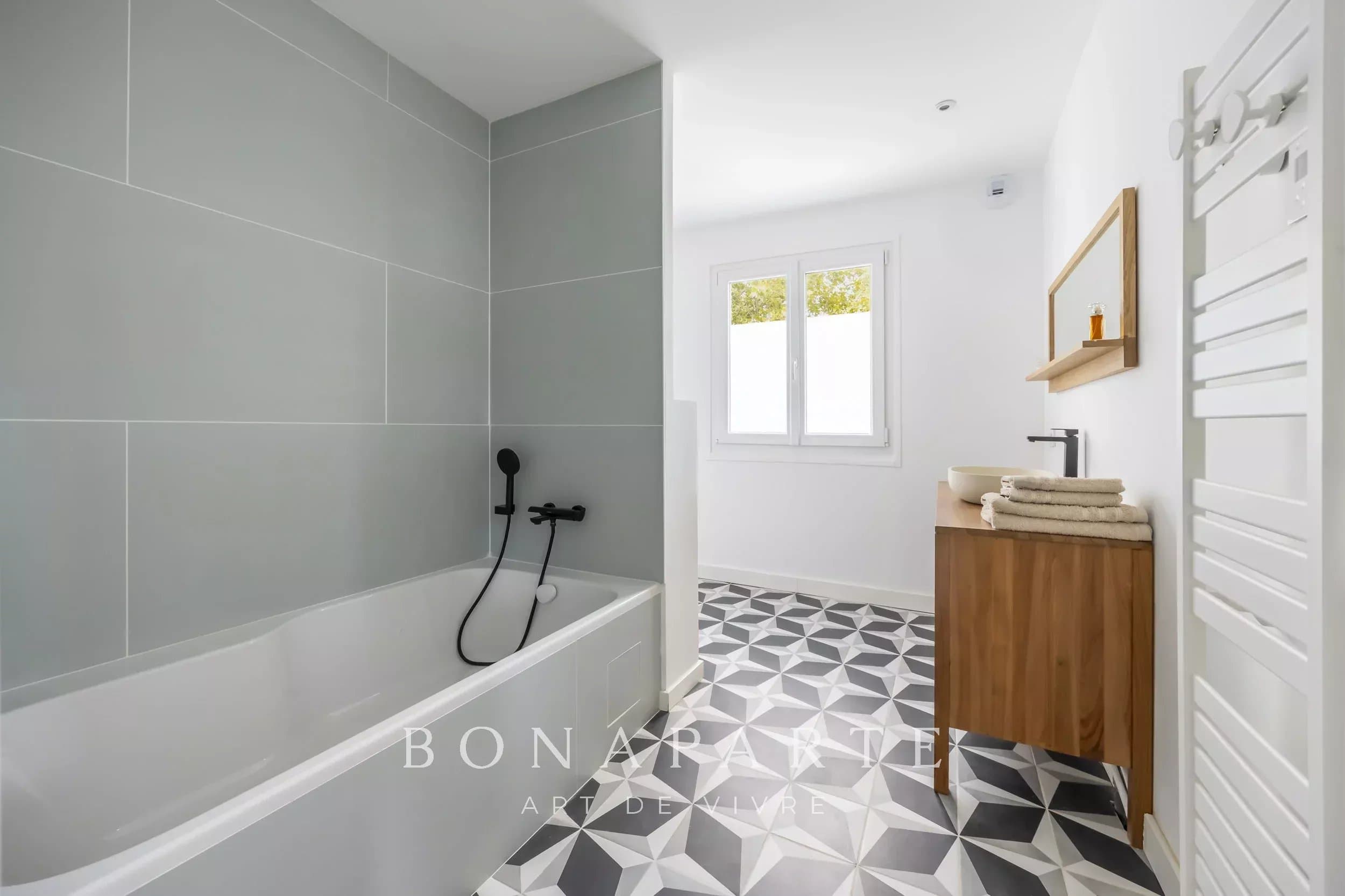 ASCAIN - MAISON 9 PIECES AVEC VUE RHUNE - Photo 17