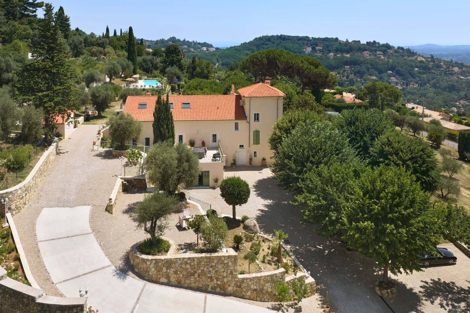 Propriété suspendue entre ciel, collines et Méditerranée - Photo 14