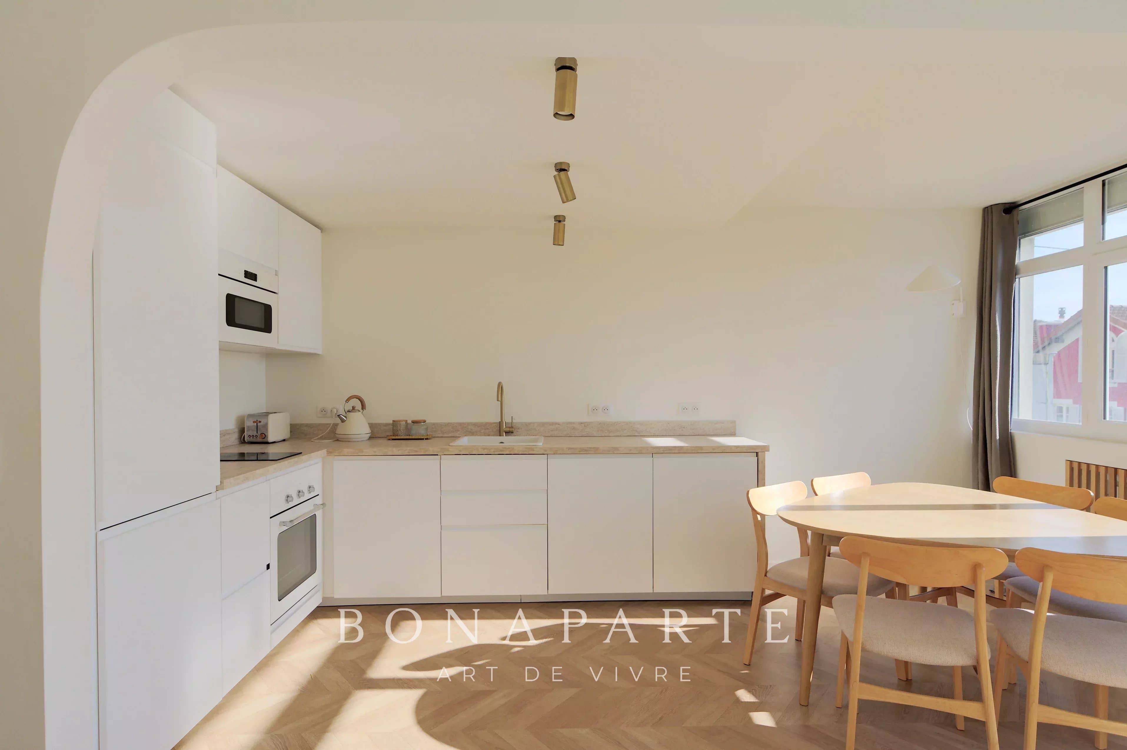 3 pièces 60 m² rénové et meublé – Balcon – Ascenseur – Séjour 30 m² Sud-Est - Photo 5