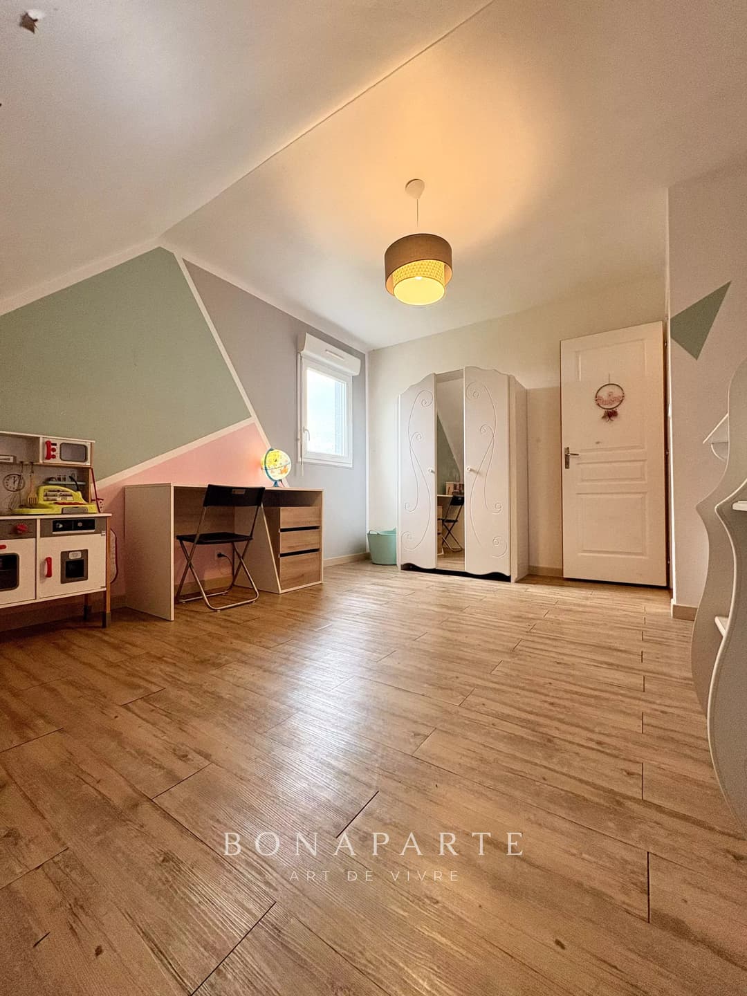 BRISSARTHE - MAISON FAMILIALE DE PLAIN PIED DANS UN ENVIRONNEMENT VERDOYANT - Photo 17